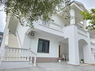 Villa Kurti - 9
