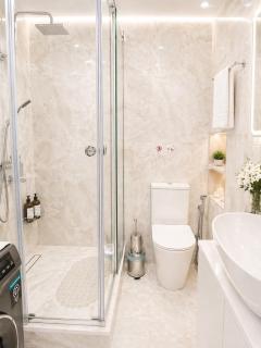 La Casa de Armenie - Large 3-Bedroom Apartment, 2 Bathrooms, Balcony - 6