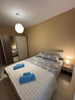 Sunset Luxury One Bedroom Apartment - 3