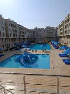 Hub resort - 6