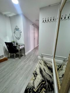 2 Bedroom Apartment at SECC Hydro FREE PARKING - 2