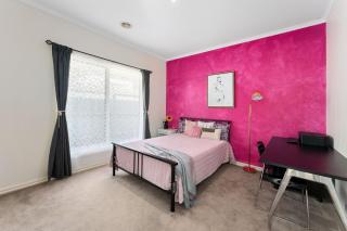 Monash House - Central Clayton - 3