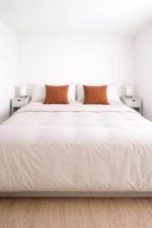 Bright & Fully Equipped 2BR Apartment, 3 min from Beach, Surrounded by Parks - Barcelona - 2
