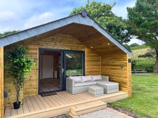 Riverside Retreats - Santorini Parking & Sleeps 4 - 0