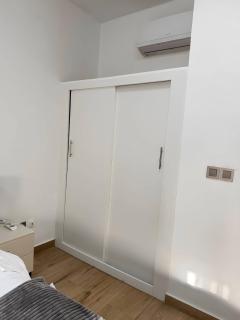 Stylish Apt Near City Center with Pool & Gym - 5