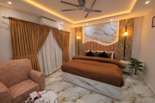 Premium Furnished Stay In Bahria Town - 2