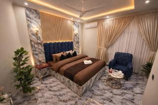 Premium Furnished Stay In Bahria Town - 1