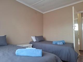 3 bedroom house close to Trade Fair, in Bradfield - 8