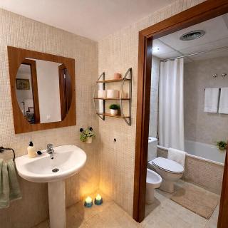 Apartament SOL Y MAR-2 min to Fenals Beach-Balcony - 2
