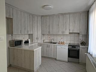 Gyöngyvirág Vendégház - 1