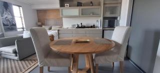 The Gallery on Gray - 8