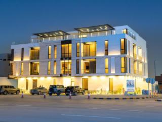 Amara BLVD 1BR Spacious Living Room 207 - 9