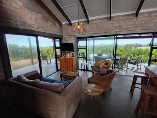 Salt & Beam Architect-Designed Coastal Retreat in Cannon Rocks - 2