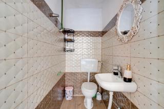 Bujtina Ethan Perondi - Private Villa Swimming Pool - 2