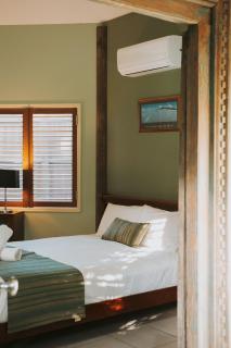 Glass House Mountains Ecolodge - 2
