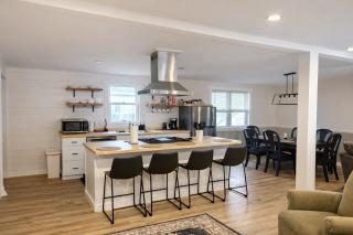 Charming Cottage with Fenced Backyard Pet Friendly - Rehoboth Beach - 0