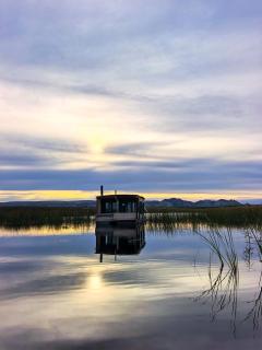 Noah's Raft - House Boat - 3