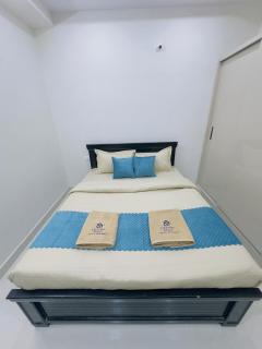 B2 601 1BHK Flat by Charter Stays - 1