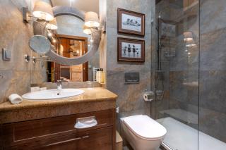 Hotel Golden Eagle - 1