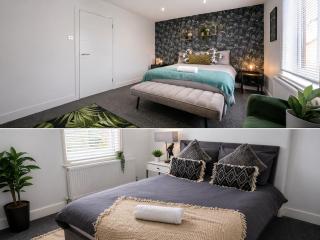 Five Bed Canterbury City Centre Haven with Parking - 2