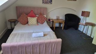 Five Bed Canterbury City Centre Haven with Parking - 6