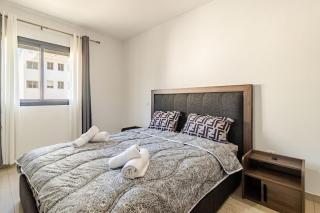 Spacious 3BR, Secure, Perfect Stay - 4