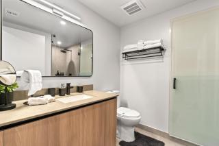 Downtown Condo with Den and Pool Access - 5
