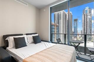 Downtown Condo with Den and Pool Access - 6
