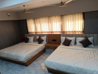 Hotel Harmony Inn - 3