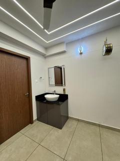 Green Haven Premium 2BHK Flat Fully furnished with AC Near Wayanad - 6