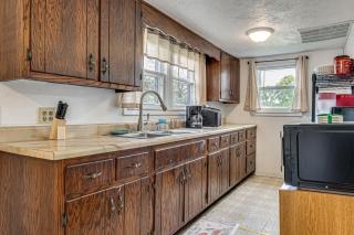 1 Mi to Park & Lake! Charming Retreat in Sullivan - 7