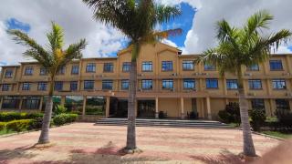 The Royal Ambassador Hotel - 8