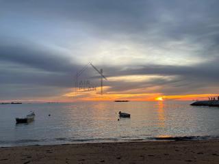 PD Full Seaview Water Chalet with Private Bathtub - 8