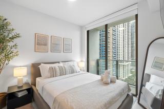 Spacious Condo with Den in Downtown Miami - 9