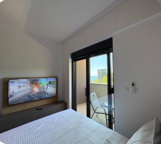 Sea View studio & Private Garage -Twin Towers - 8