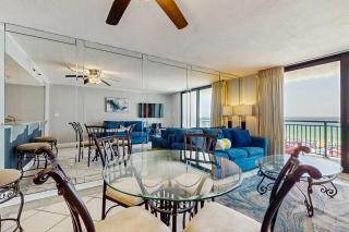 Gorgeous gulf front condo with pools hot tub and gym - 5