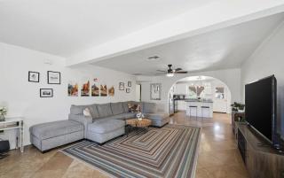 Calm Desert Oasis, Heated Pool, Game Room - 9