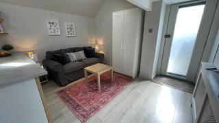 Seasalt Cottage near Swanage - 1