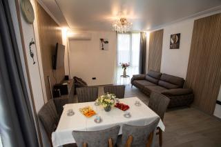 Magnetoria 3 BR House in pine forest - 3 mins to the sea - 7