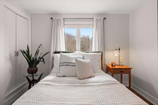 Spacious Stowe Home off of Mountain Rd - 7