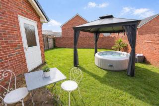 Maidstone Spacious Retreat - Hot Tub - Parking - 8