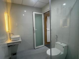 Nhà Bên Đồi - The Hill House -  - 7