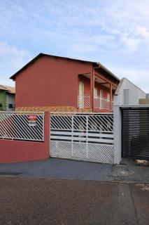 Noble House Conveniently Located, Private, and with Parking Space - 9