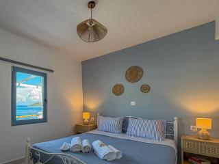 Mikaki Holiday Home - 1