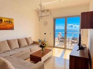 Beachfront- Sea View Holiday Home 105 - 5