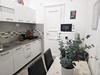 Cozy flat near Kazinczy downtown - 5
