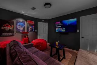 Views, Sauna, Theatre, Game Room, Gym, EV Charger - 6