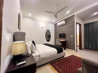 Rhodium Elite Hotel - 8