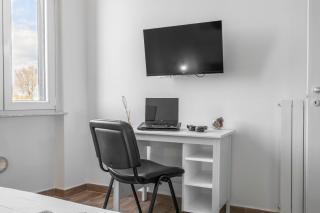Pisa City Airport Apartment - 9