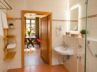 Zentrale Ferienwohnung am Muskauer Park 2 Schlafzimmer Parkplatz Top Lage - 4